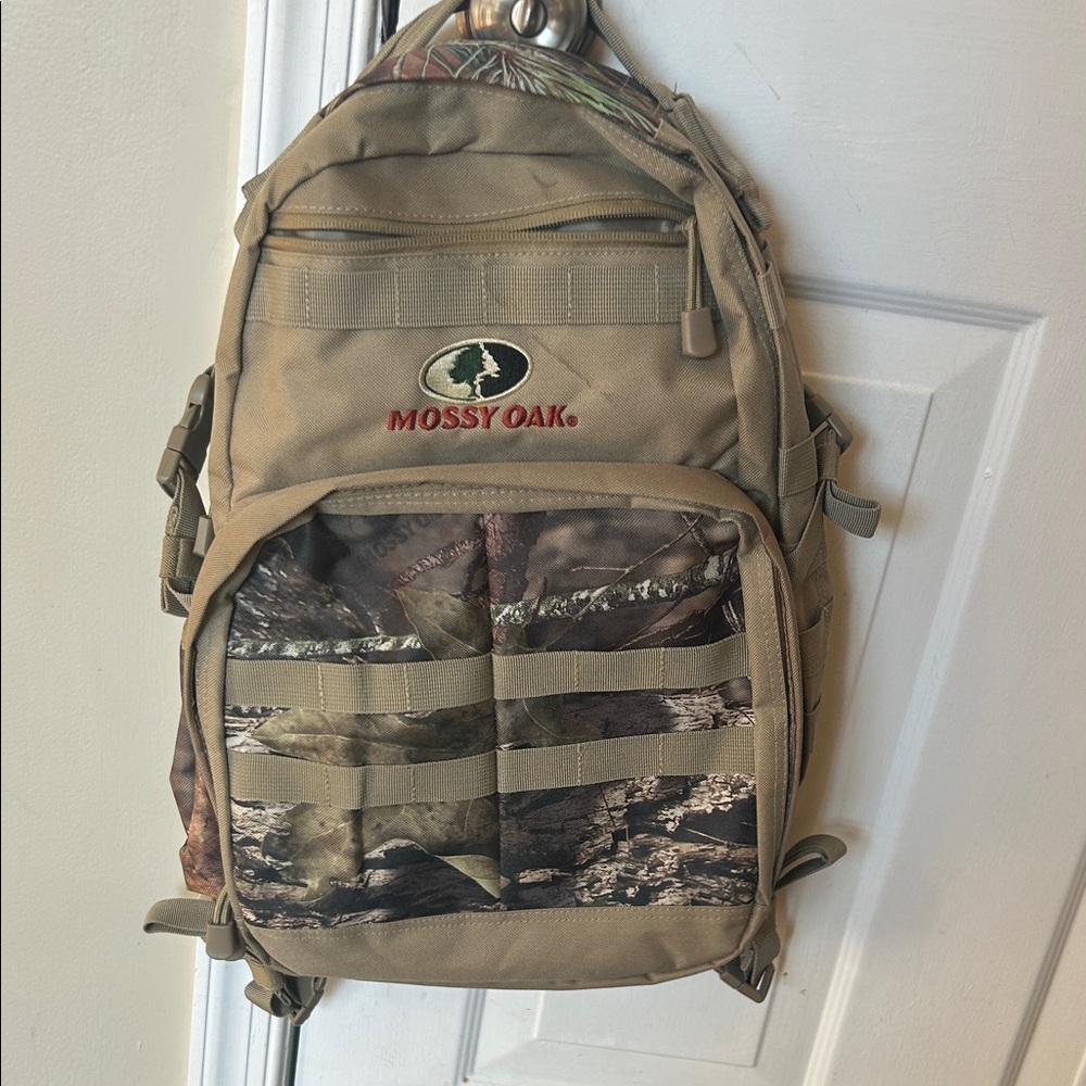 Mossy Oak Camo and Tan Men's Backpack